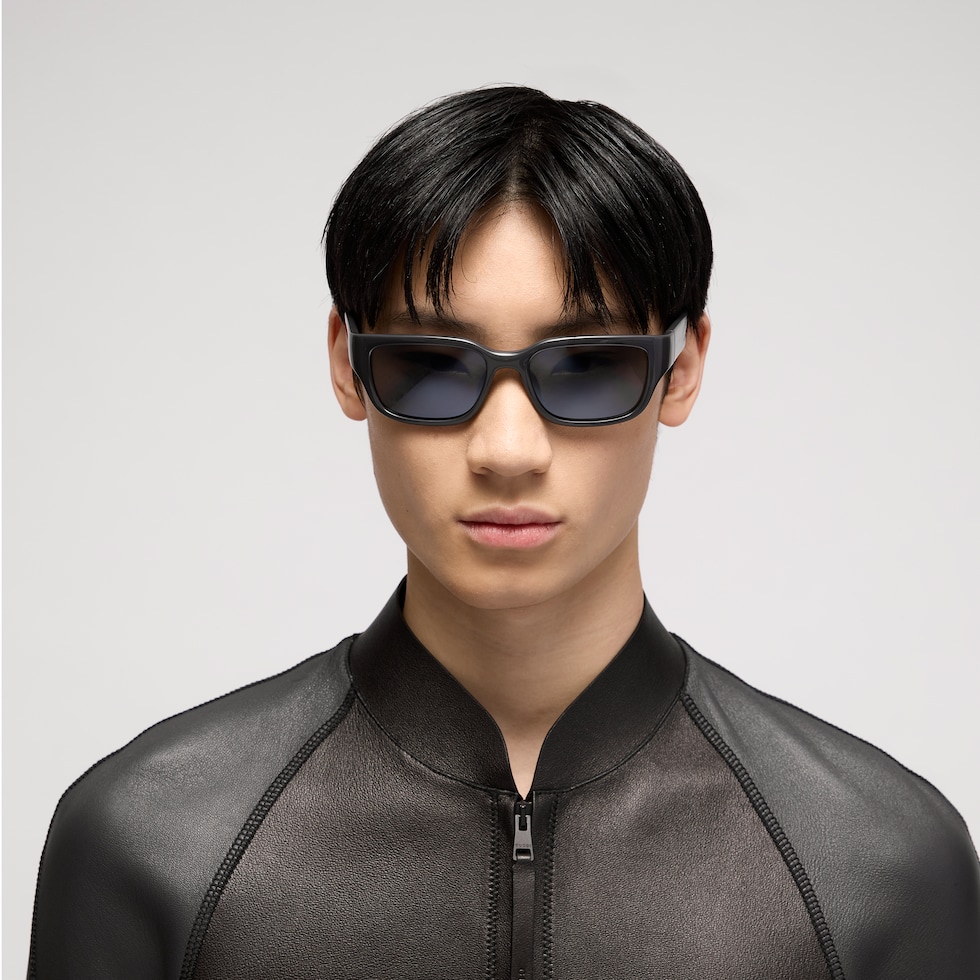 Low nose bridge fit rectangular sunglasses