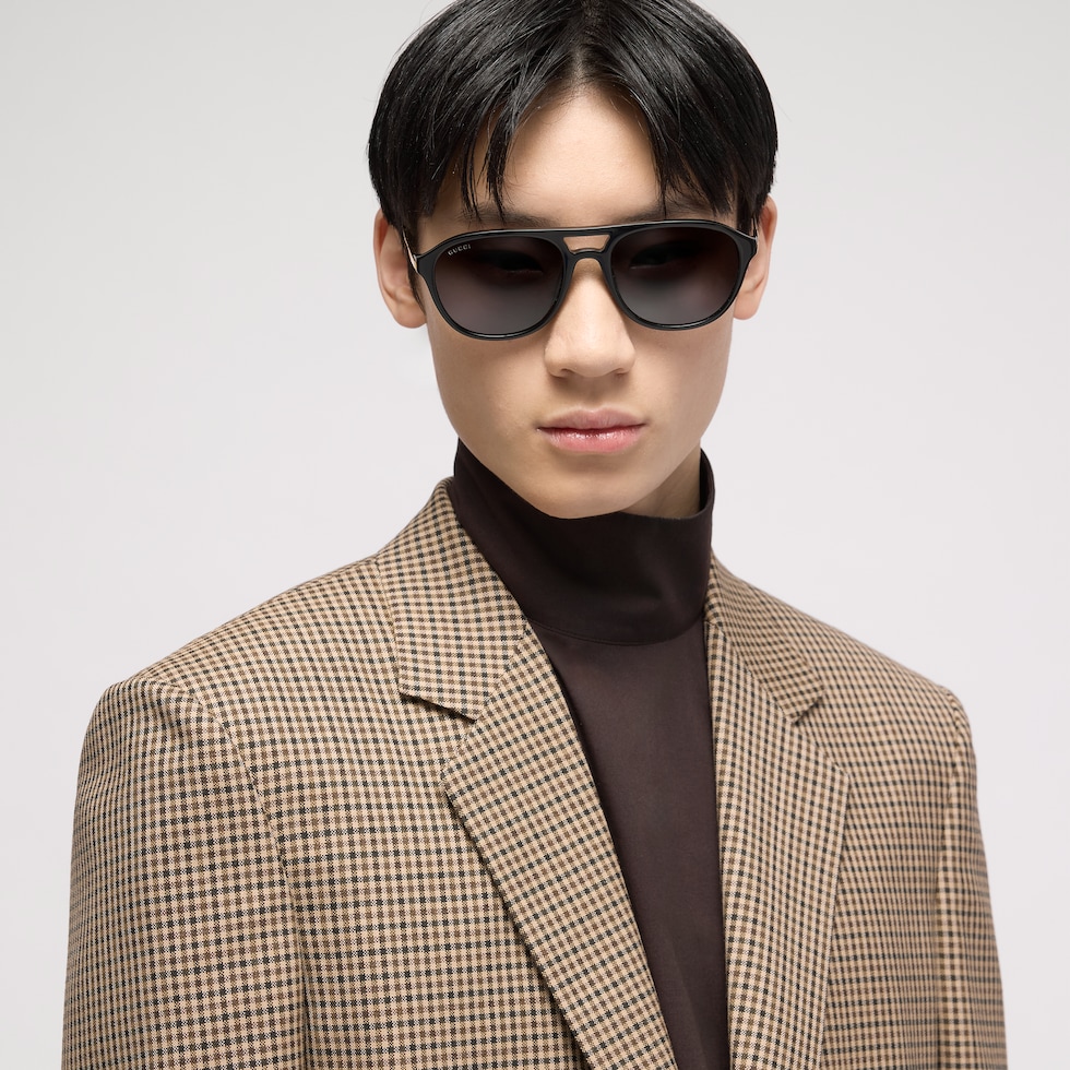 Low nose bridge fit navigator sunglasses