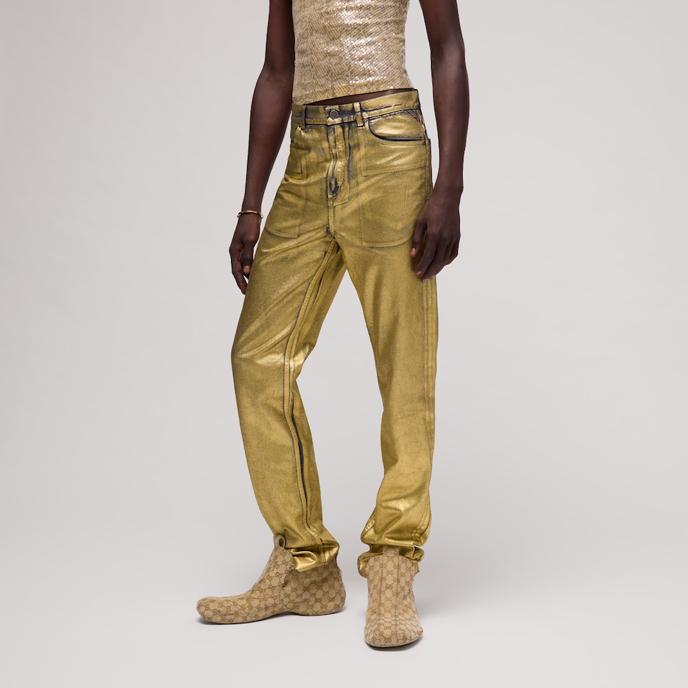 Hose aus beschichtetem Baumwolldenim mit schmaler Passform
