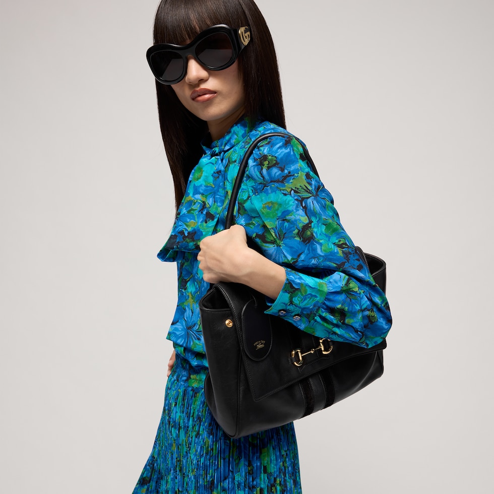 Paparazzo medium top handle bag