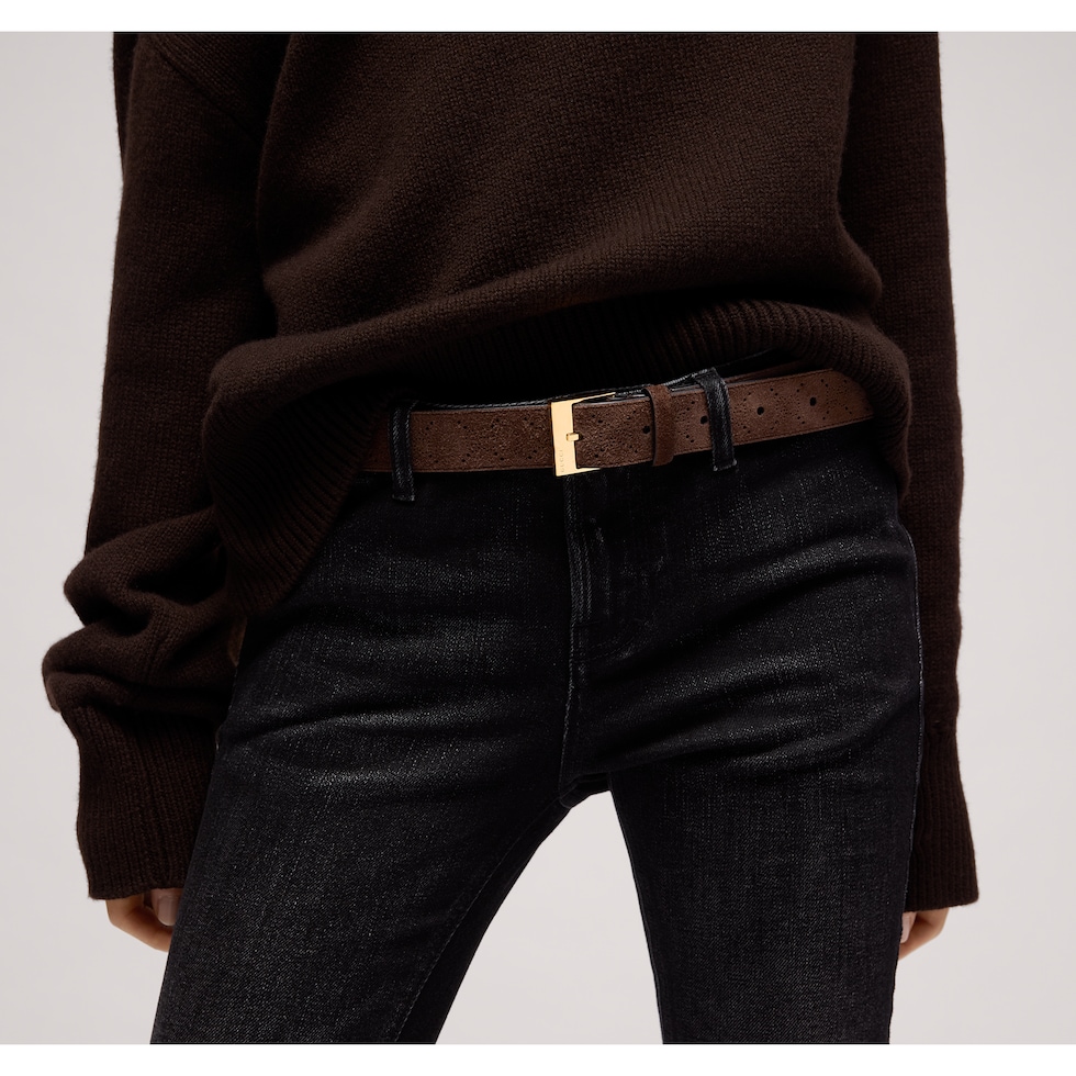 Belt with squared buckle