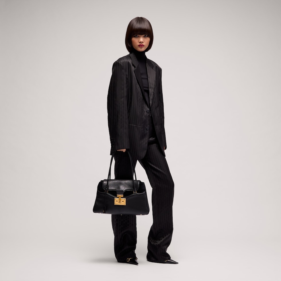 Large tote bag with lock