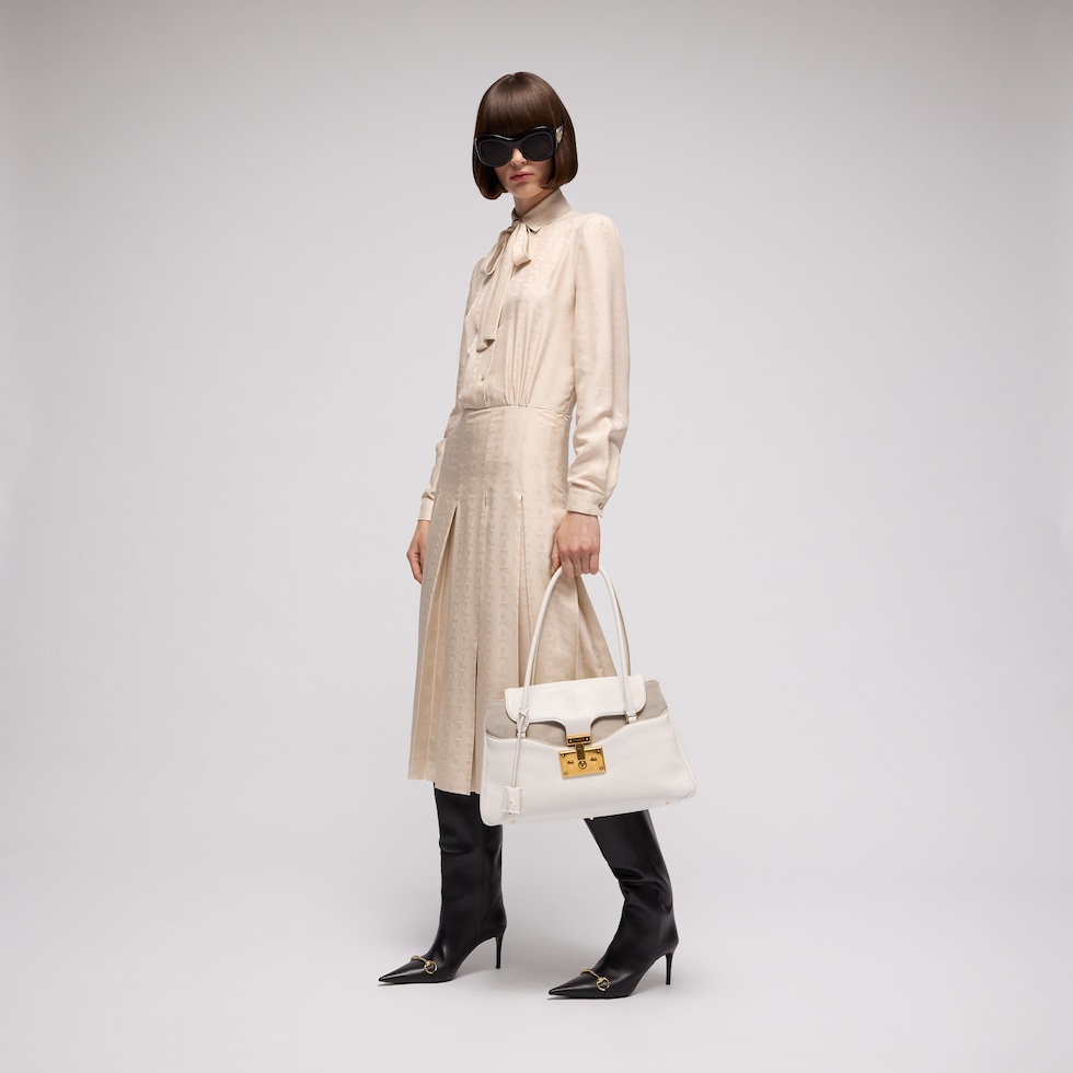 Large tote bag with lock