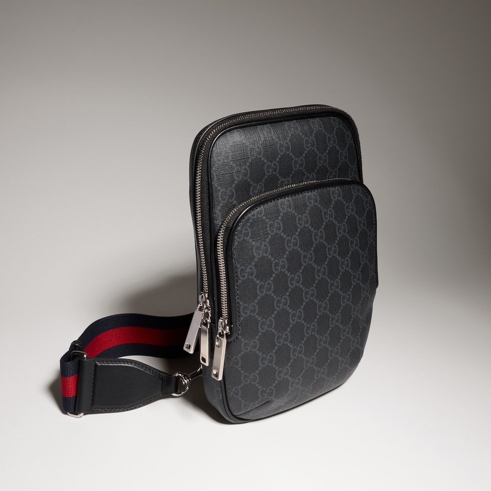 GG Black small slingbag
