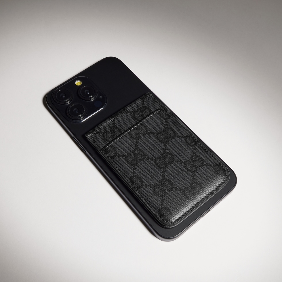 Gucci Essence Classic magnetic card case