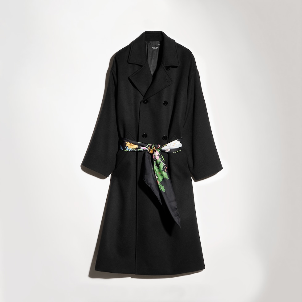 Abrigo de cashmere de lana con foulard