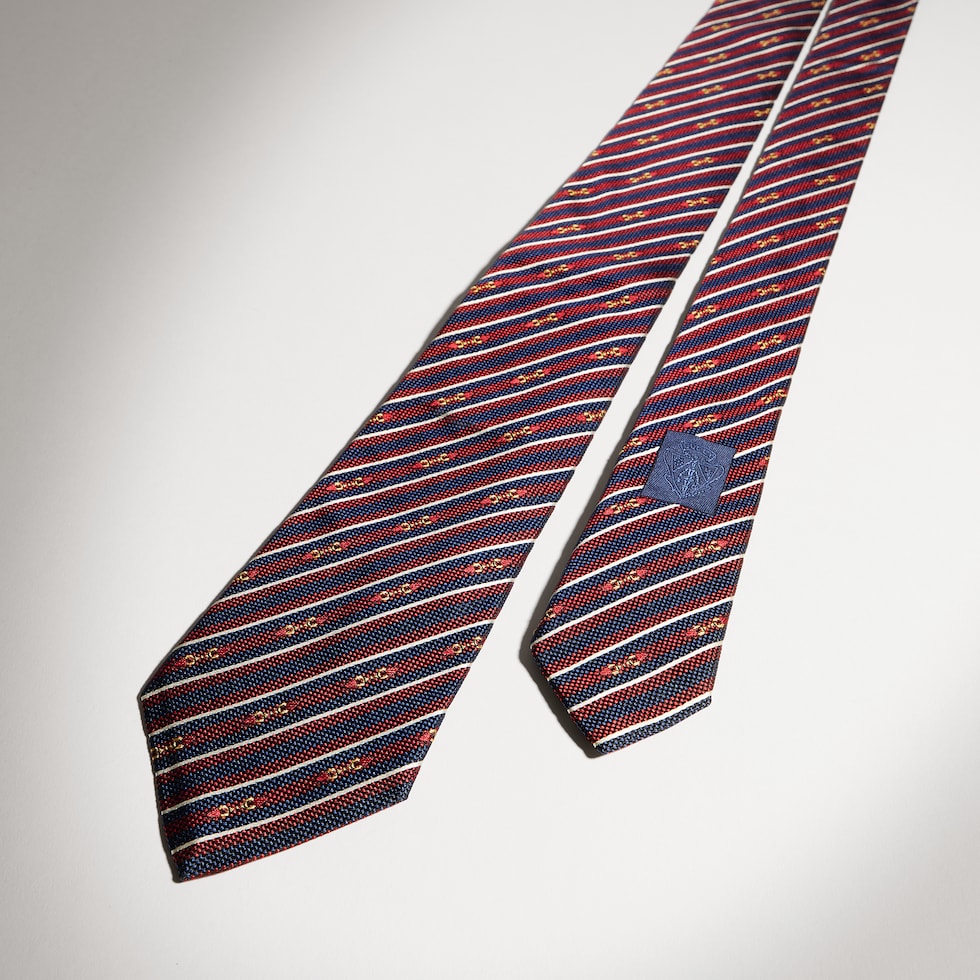 Cravate en jacquard de soie à rayures et Mors