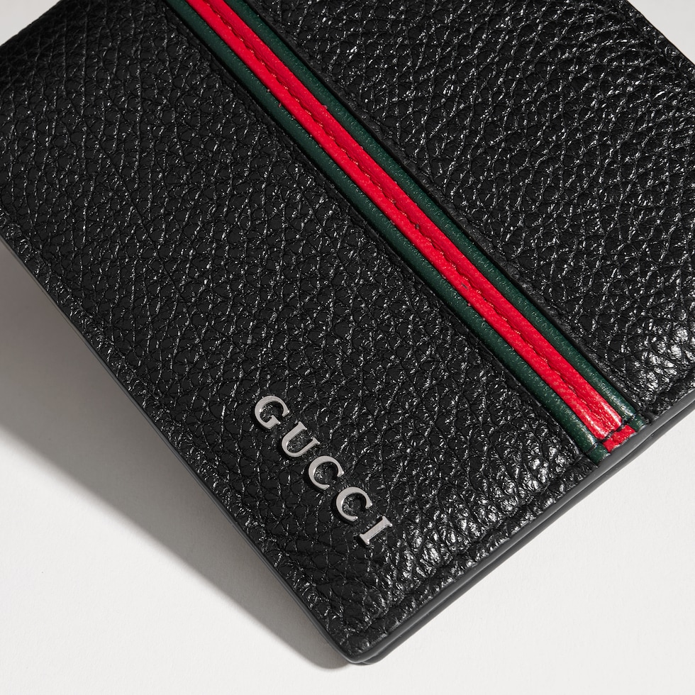 Bi-fold wallet with Web