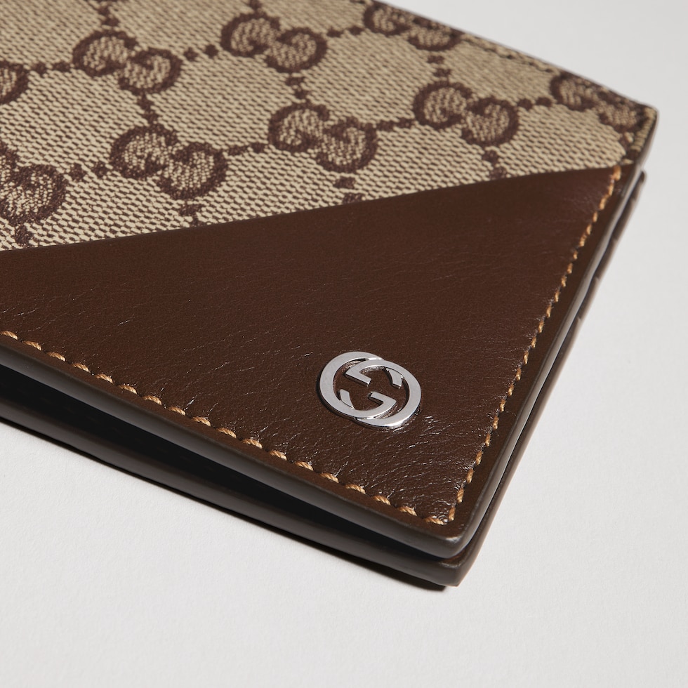 Bi-fold wallet with Interlocking G