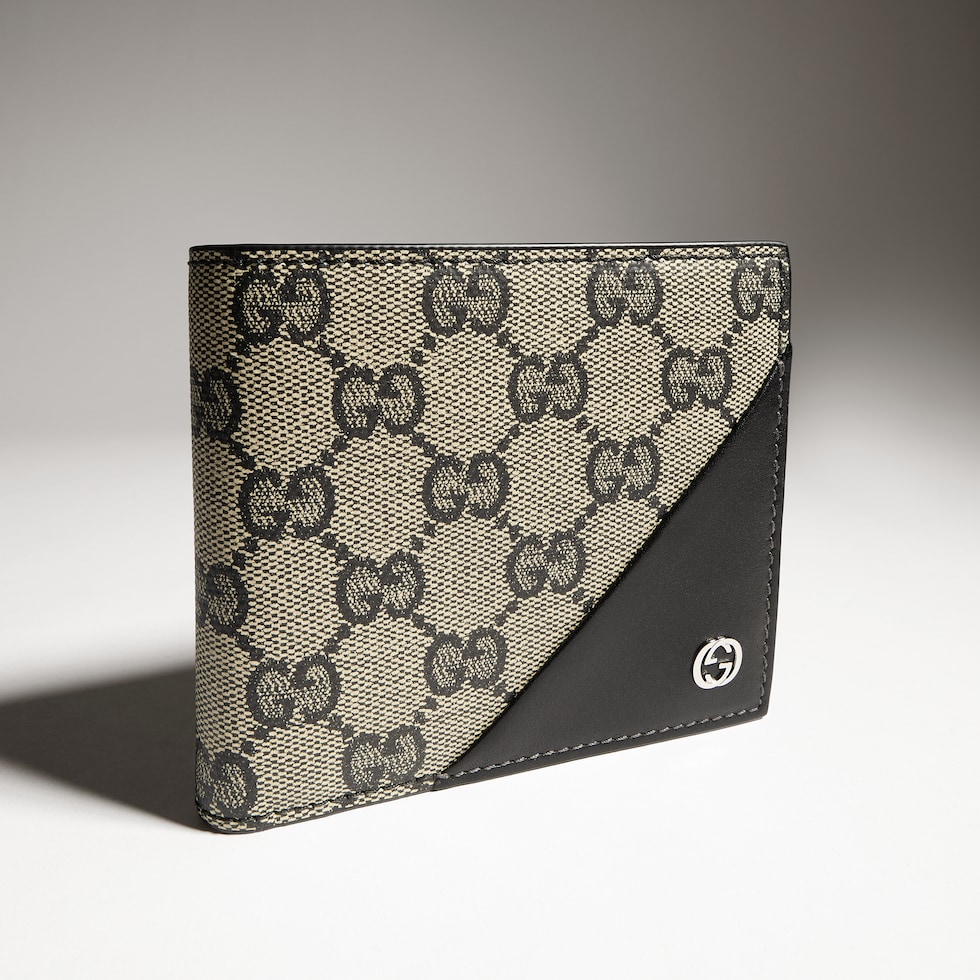Bi-fold wallet with Interlocking G