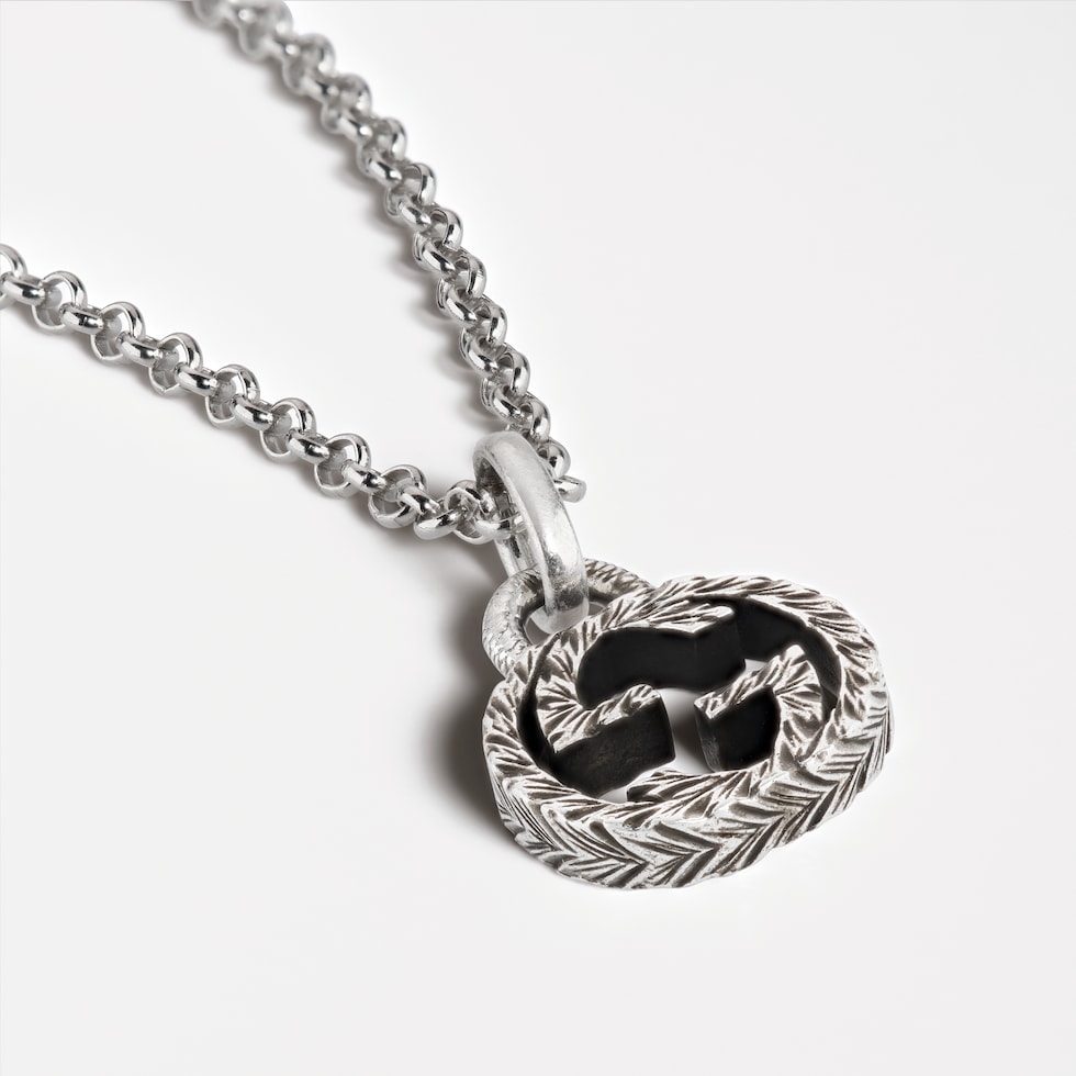 Gucci Interlocking pendant necklace