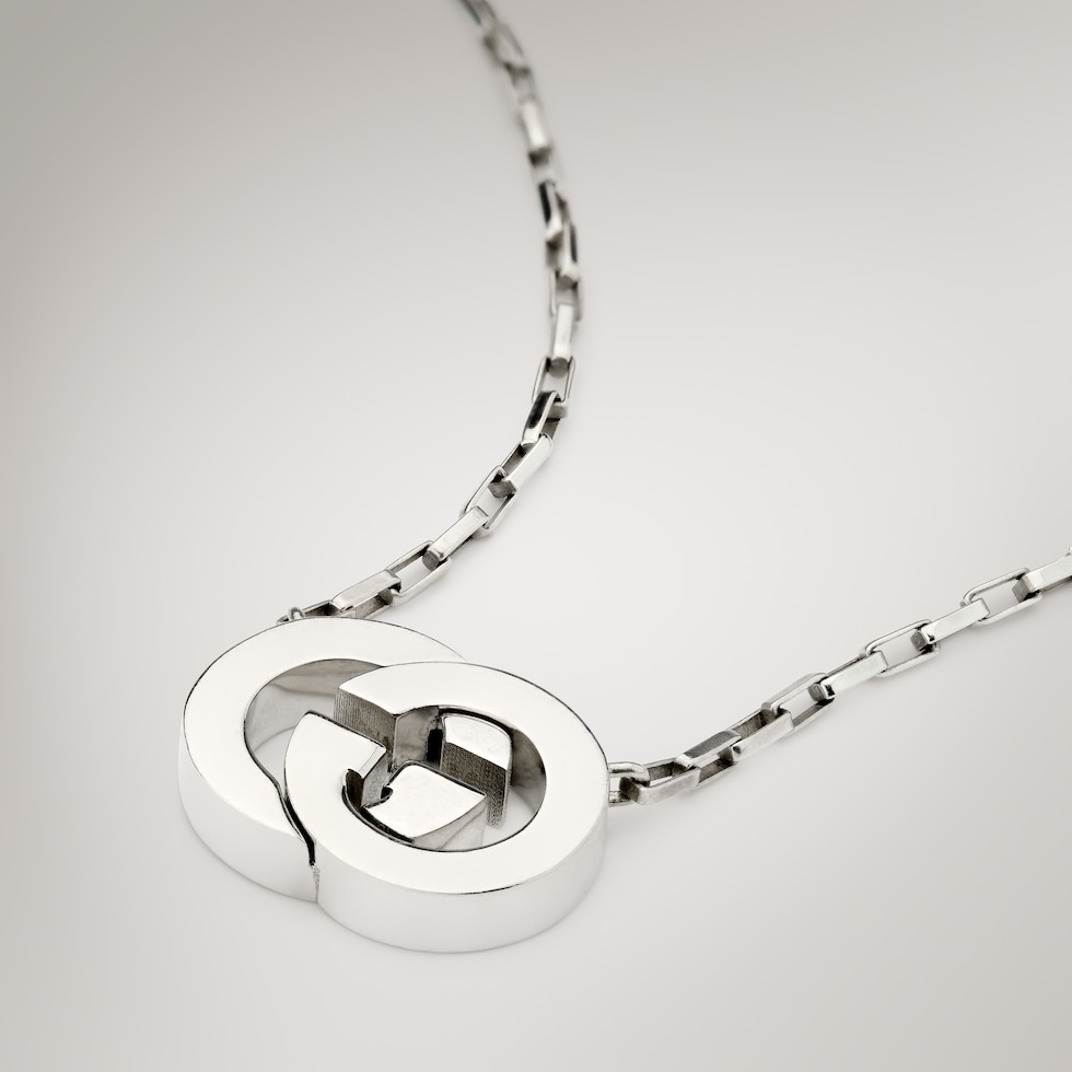 Gucci Interlocking pendant necklace