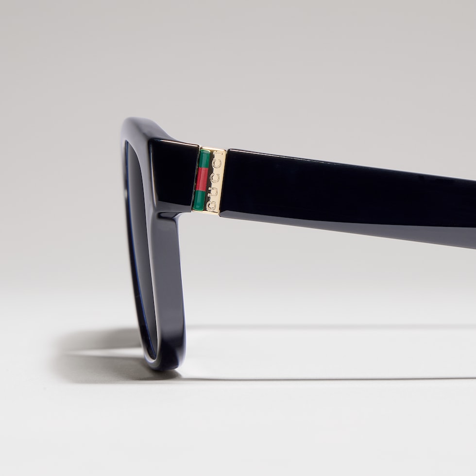 Rectangular frame sunglasses