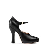 Leather pump