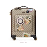 Gucci 〔グッチ クーリエ〕GGスプリーム キャンバス キャリーオンスーツケース - view 2