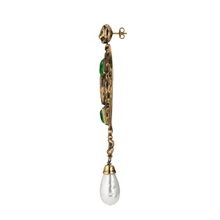 Heart earrings with pearls