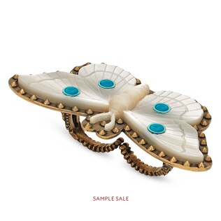 Multi-finger ring with moth