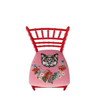 Chiavari chair with embroidered cat
