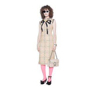 Tubino in tweed con fiocco