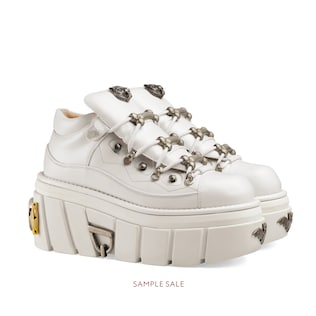 Bottines en cuir avec clous