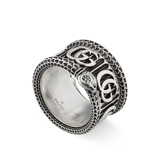 Ring aus Silber mit Doppel G