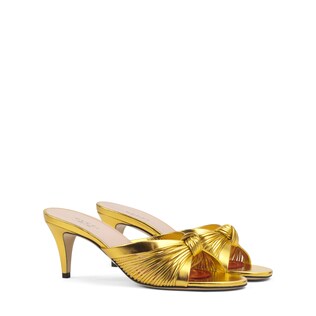 Mittelhohe Sandale aus Metallic-Leder