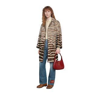 Manteau en fourrure à imprimé zèbre