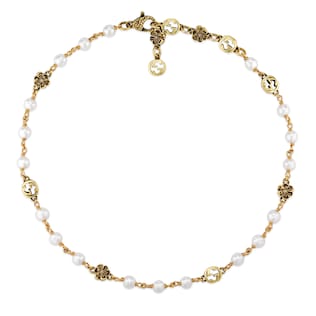 Interlocking G flower pearl necklace
