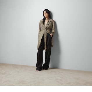 GG Supreme print silk shirt