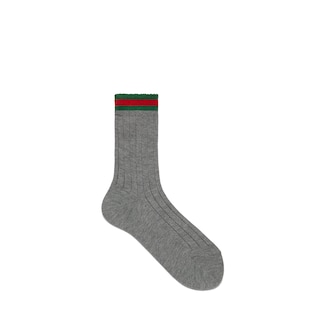 Kindersocken aus gerippter Baumwolle mit Web