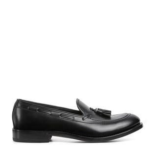 Men's loafer with tassel detail
