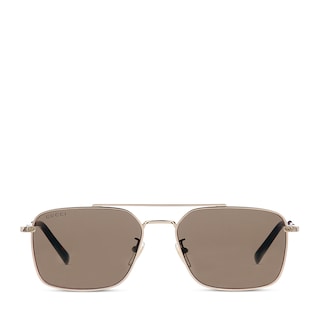 Sonnenbrille mit tief sitzendem Nasensteg