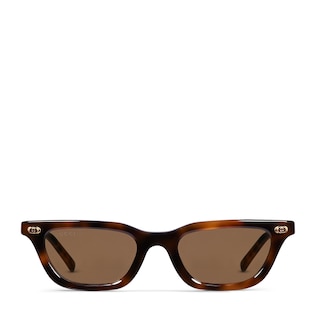 Cat eye frame sunglasses