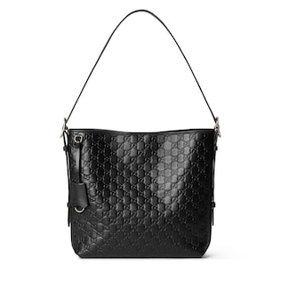 GG Emblem medium shoulder bag
