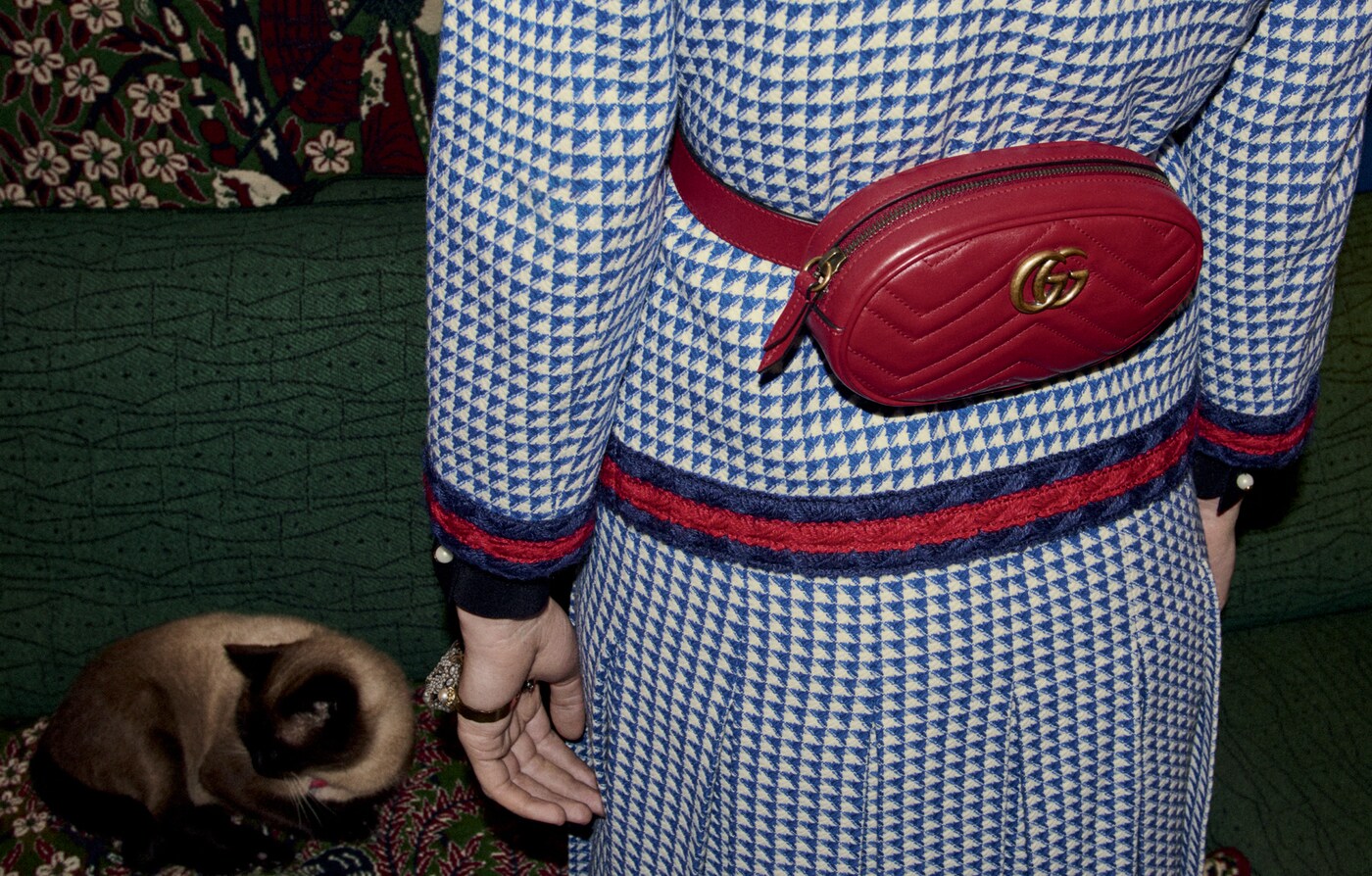 A contemporary take on a retro design, presenting the GG Marmont belt bag. Cinched In 