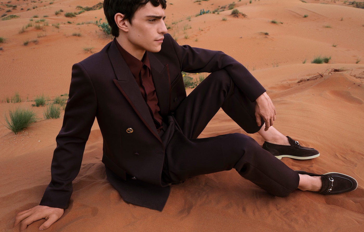 Set across a vibrant desert landscape, the House celebrates Ramadan with the Gucci Nojum campaign.Gucci Nojum