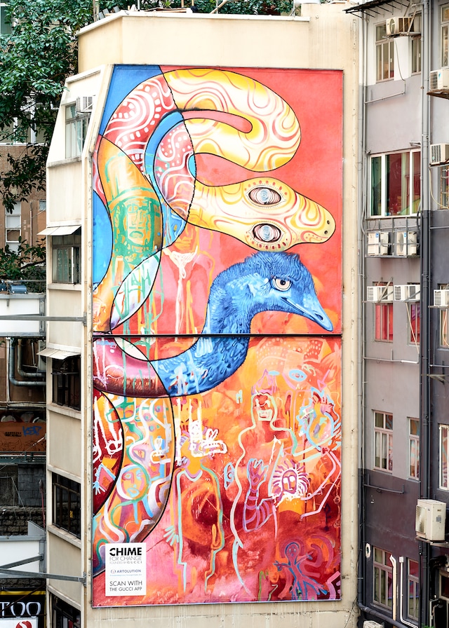 #GucciArtWall: presenting murals in diverse cities dedicated to World Refugee Day.Artolution