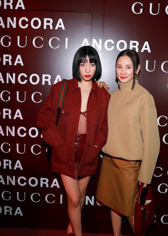 サバト・デ・サルノによるファースト コレクションを象徴するRosso