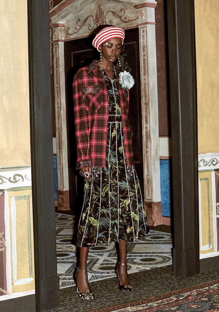 Exotic blooms and lush plants on the season's accessories and men's jackets. Dark Paradise