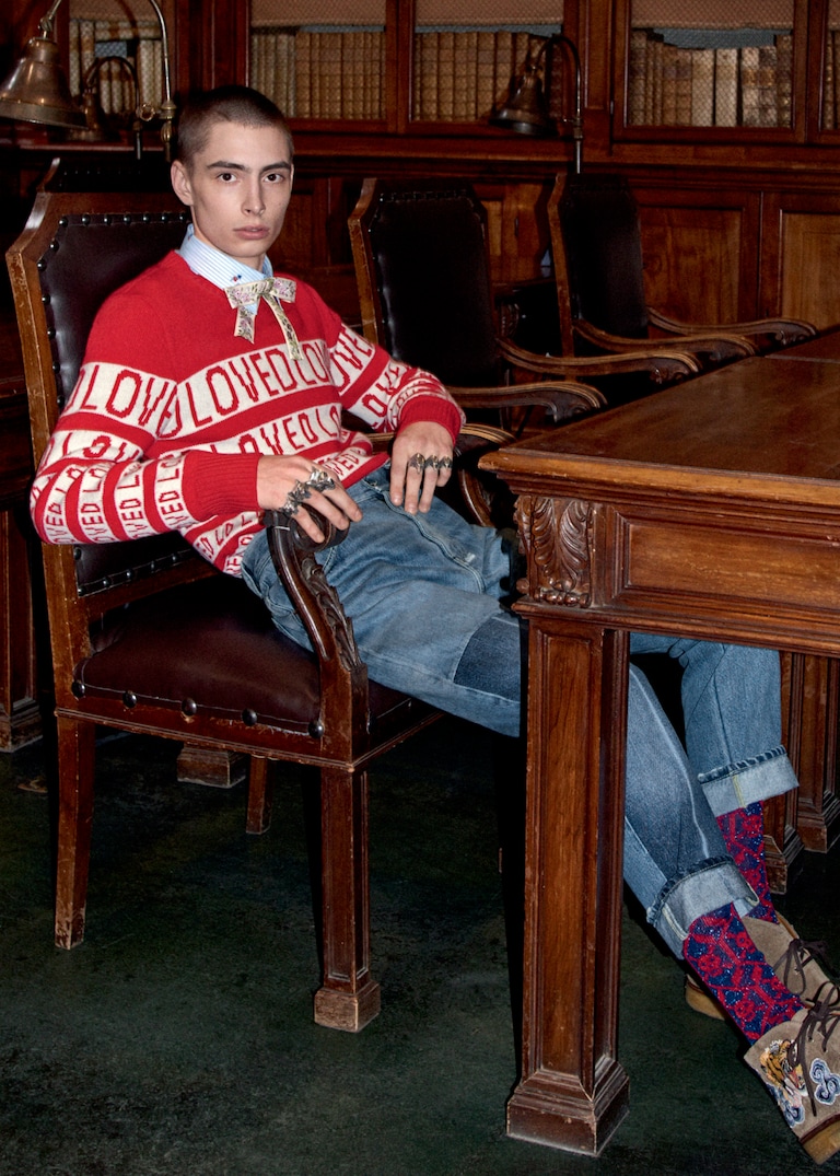 Intense hues, bleaching and patches define new men’s denim. The Bright Weft