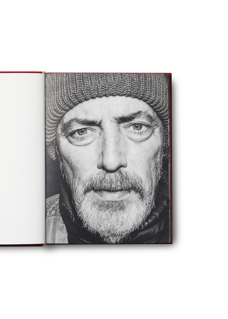 Presenting ‘Beaten & Blown by the Wind’, Gucci’s new limited edition photographic book shot by Bruce Gilden.Beaten & Blown by the Wind