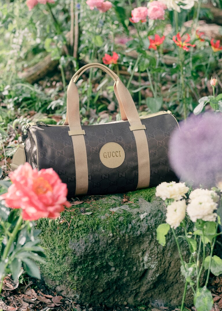グッチの循環型生産のビジョンを象徴する製品、Gucci Off The Gridの『FIGARO』での撮影にMIYAVIが登場。MiyaviがまとうGucci Off The Grid