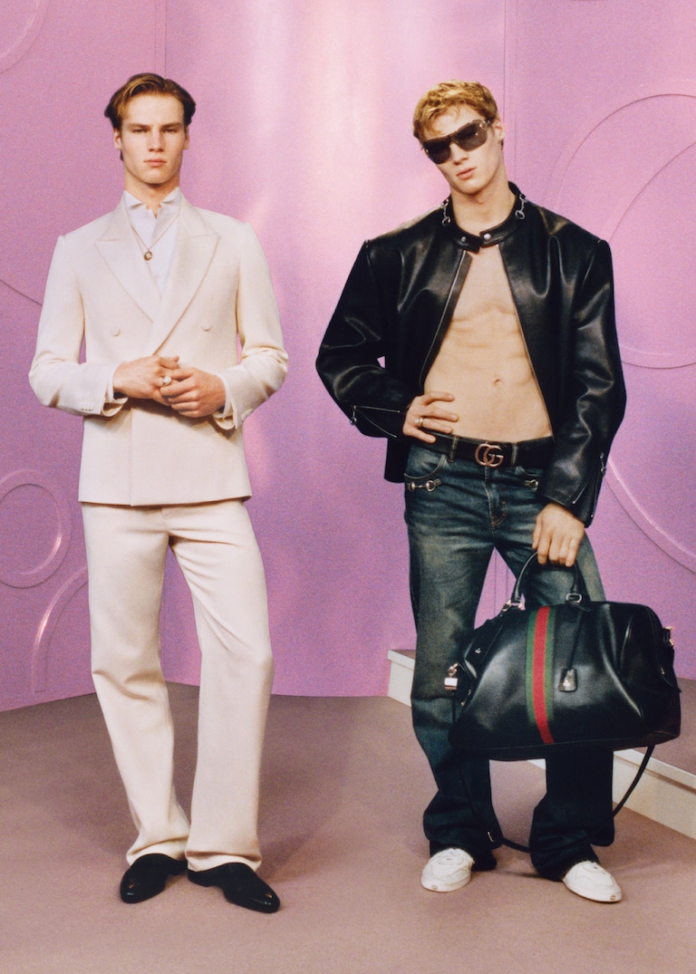 Conçue comme une émission de rencontres, la nouvelle campagne de la Saint‑Valentin réunit des personnages qui se découvrent à travers leurs alter egos, dans des échanges ludiques.Une histoire d’amour de soi 