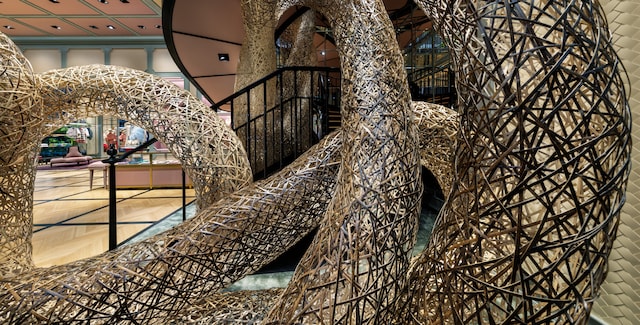 グッチ並木 フラッグシップの一周年を祝して グッチを象徴するバンブー