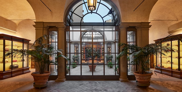 グッチ アーカイブに潜入 - グッチ ダイアリ