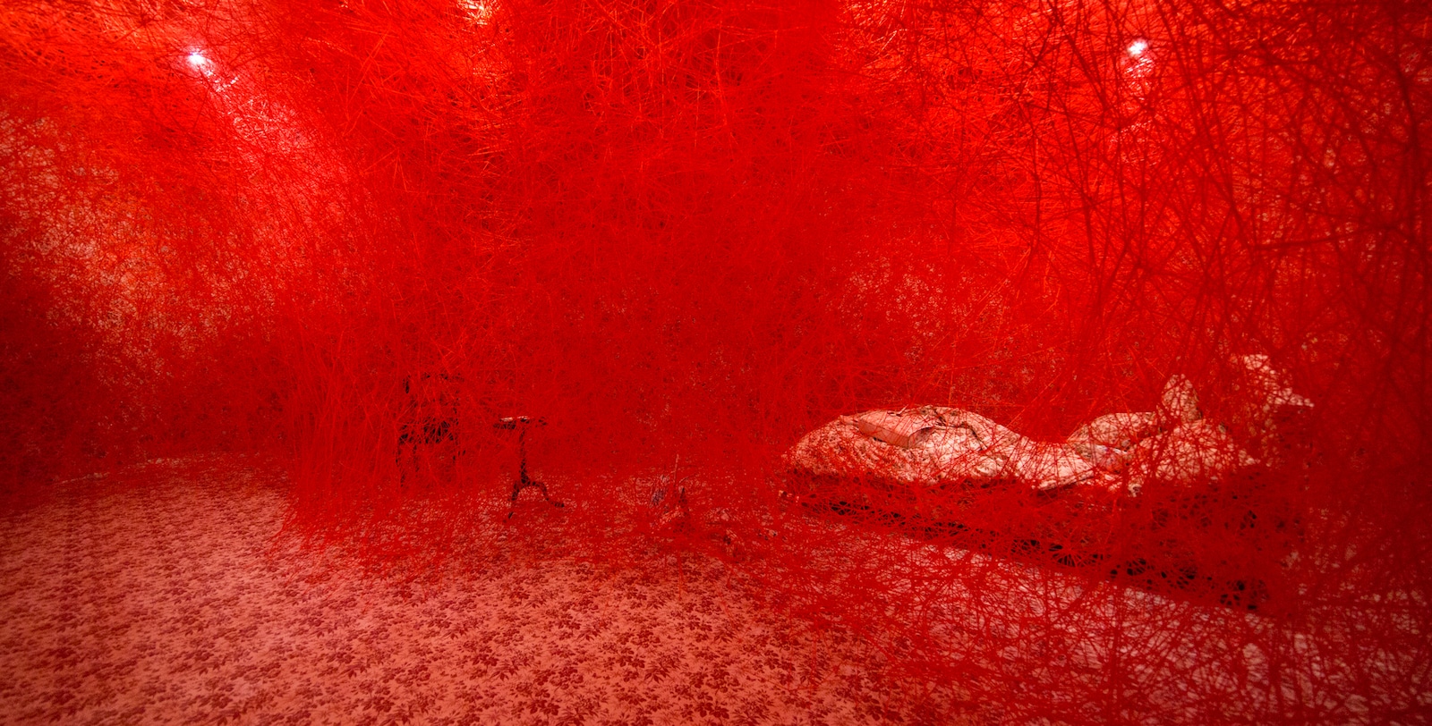 Artist Chiharu Shiota creates a special space for new digital project Gucci 4 Rooms.Gucci Herbarium Room  by Chiharu Shiota 