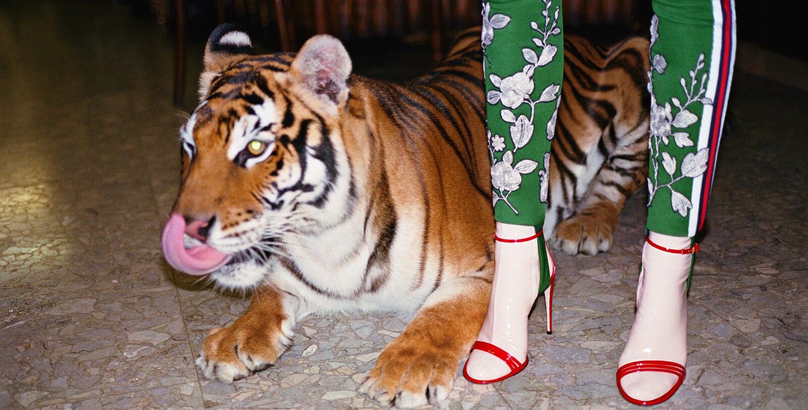 Slipper werden zu Keilabsatzschuhen, Sandalen verwandeln sich in Stiefel: Die neuen Designs von Alessandro Michele offenbaren zwei Looks in einem.Dual Spirit