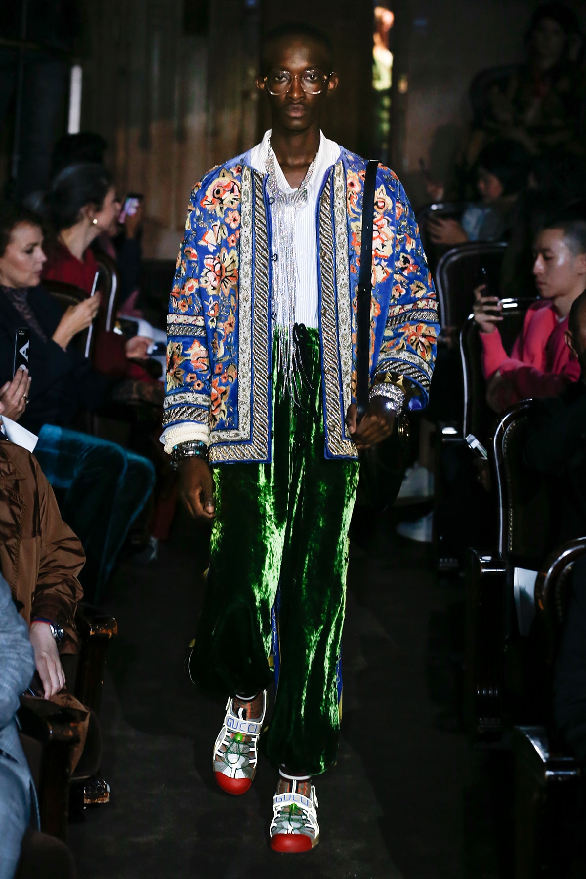 Spring Summer 2019 Fashion Show Looks | GUCCI