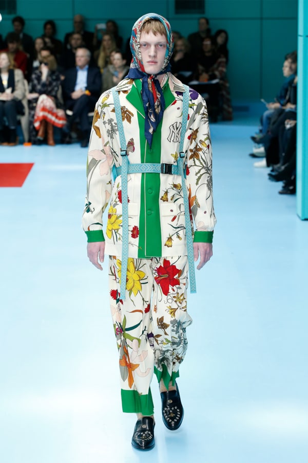 GUCCI カタログ 1999春夏から2003秋冬メンズコレクションカタログ8冊 GUCCI カタログ 1999春夏から2003秋冬メンズコレクション