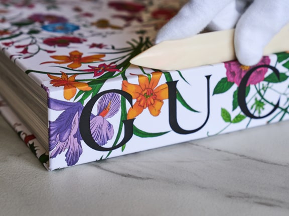 新作人気モデル 早い者勝ち✨美品希少✨GUCCI ロゴスウェット 花